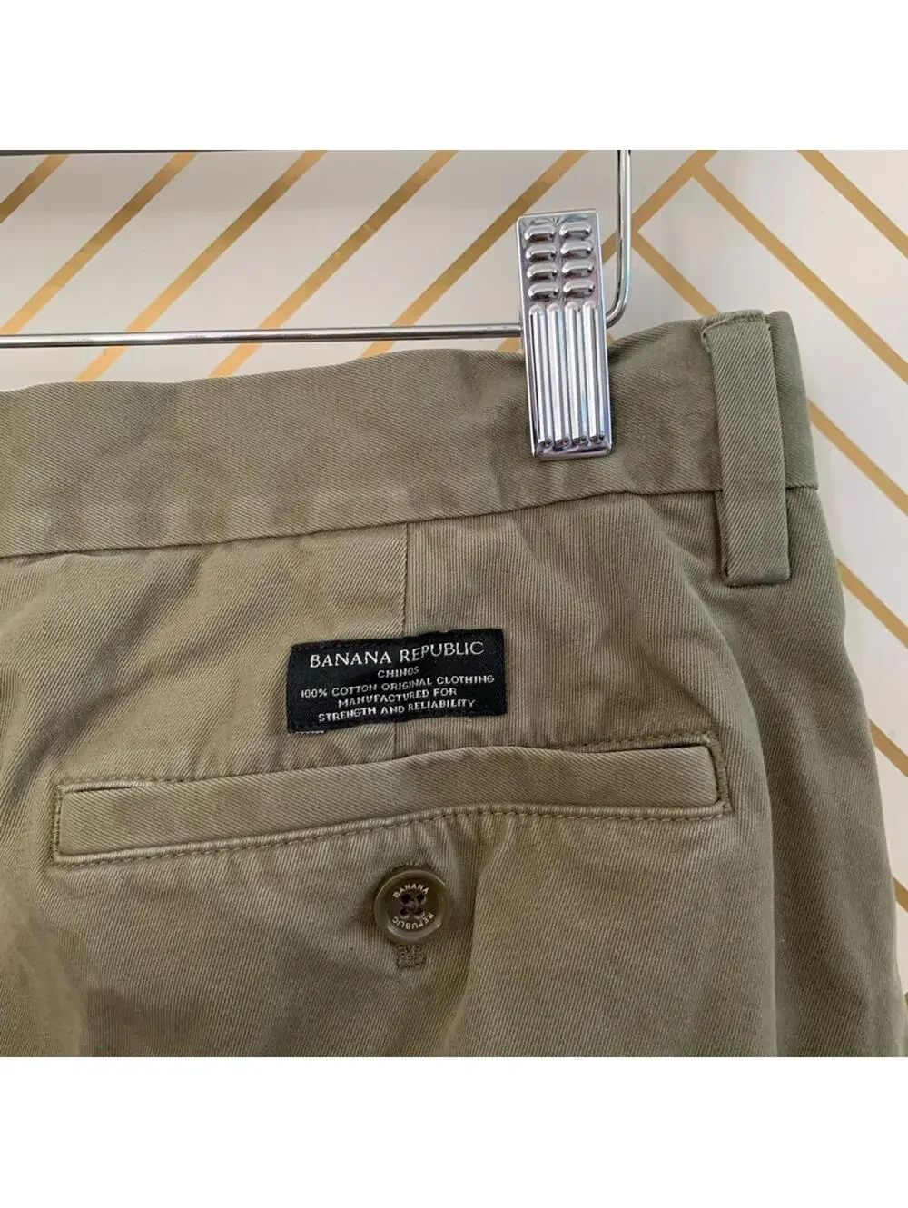 Banana Republic Emerson Chino 32 x 30 100% cotton green khakis preppy classic